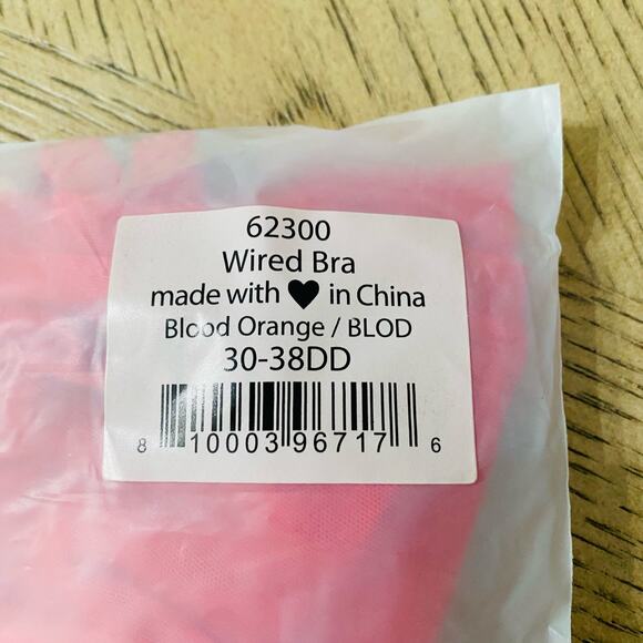 We are HAH Wired Bra‎ Blood Orange 30-38DD - Picture 9 of 10